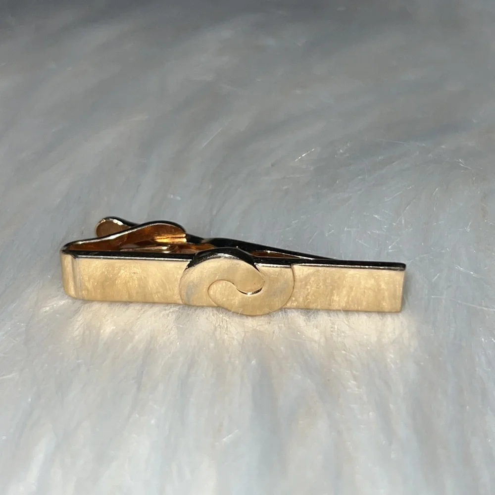 Vintage Swank Gold Tone Retro Tie Clip and Matching Cuff links